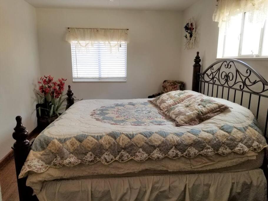 Your Home In Colorado Springs Ngoại thất bức ảnh