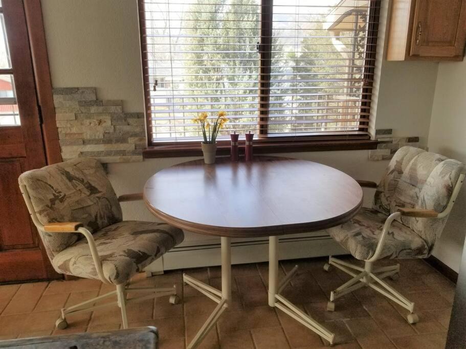 Your Home In Colorado Springs Ngoại thất bức ảnh